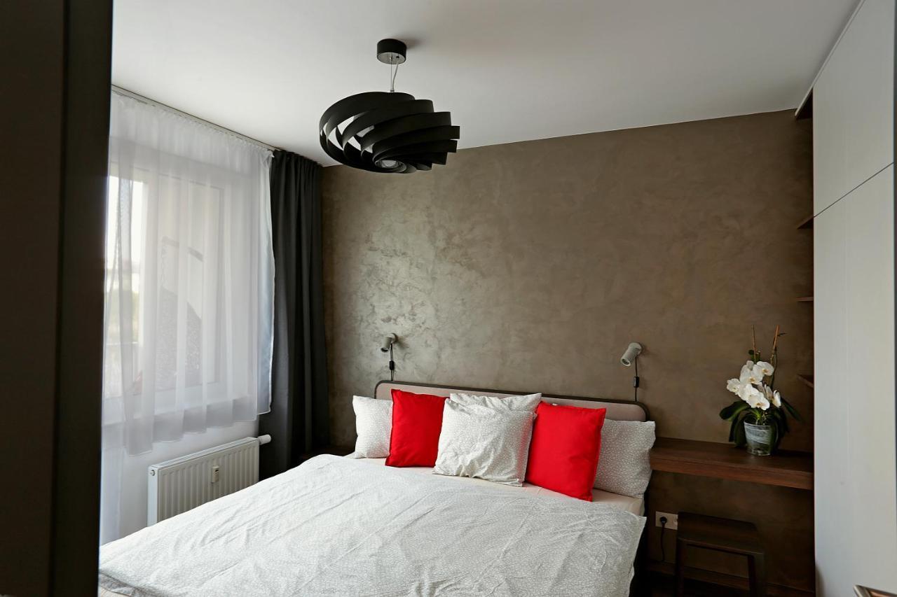 Modern Apartment Near The City Centre Urban 브라티슬라바 외부 사진