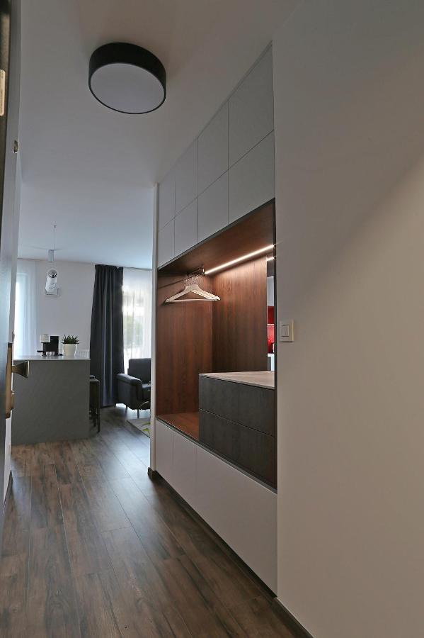 Modern Apartment Near The City Centre Urban 브라티슬라바 외부 사진