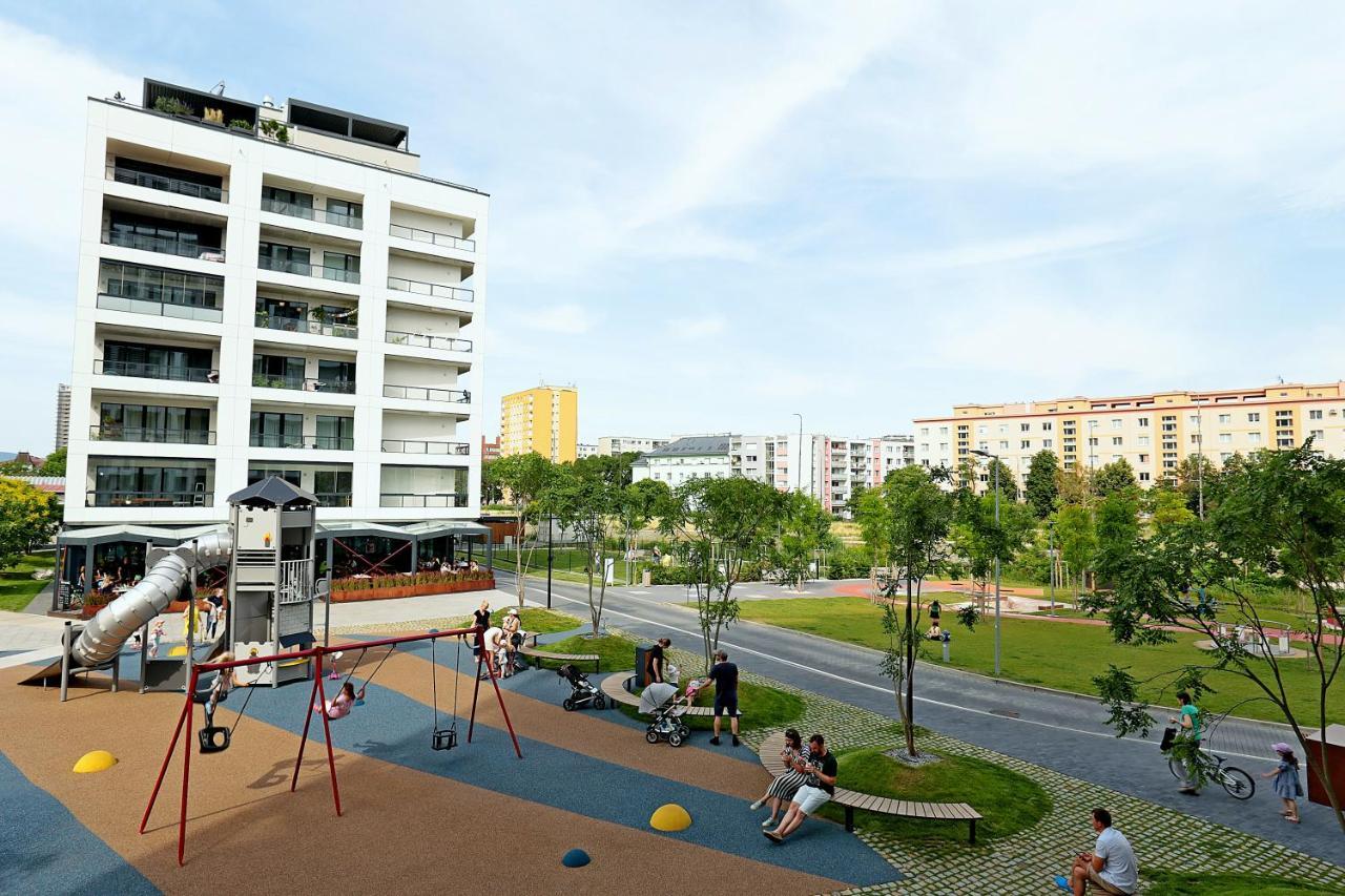 Modern Apartment Near The City Centre Urban 브라티슬라바 외부 사진